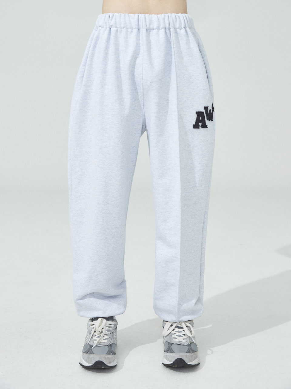 AW PATCH SWEATPANTS_GY